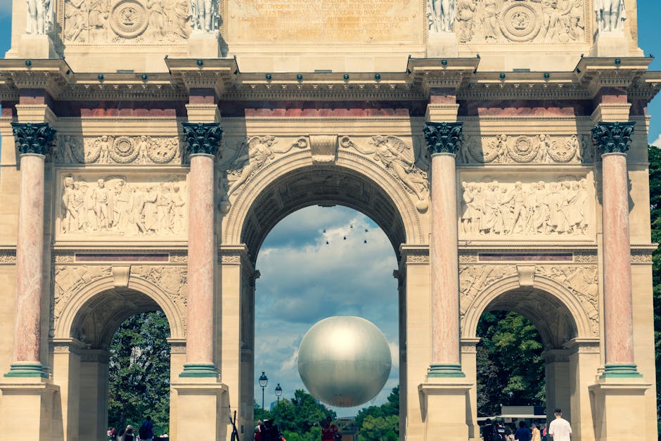 Louvre Heist Suspect Caught at Paris Airport Fleeing to Algeria